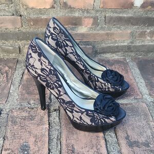 Guess open toe black heels size 6 1/2 M